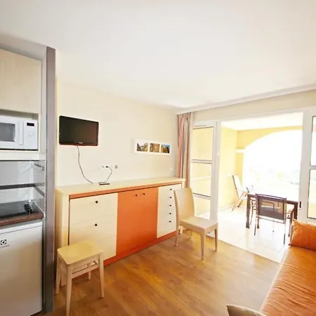 Апартаменты Deux Pieces Rez De Jardin Cap Esterel Esterelvacances Сен-Рафаэль