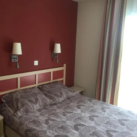 Апартаменты Deux Pieces Rez De Jardin Cap Esterel Esterelvacances *