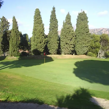 Deux Pieces Rez De Jardin Cap Esterel Esterelvacances Апартаменты Сен-Рафаэль