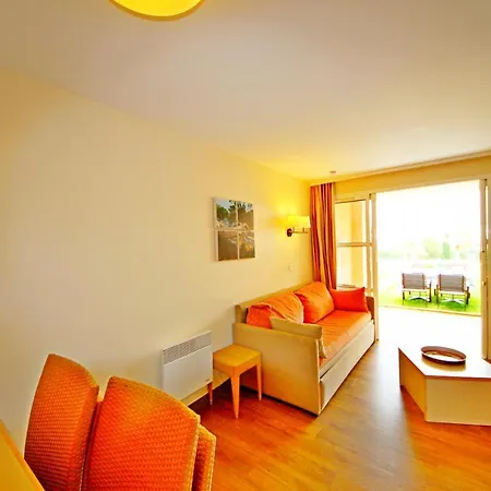 Апартаменты Deux Pieces Rez De Jardin Cap Esterel Esterelvacances