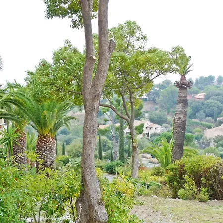 Deux Pieces Rez De Jardin Cap Esterel Esterelvacances *